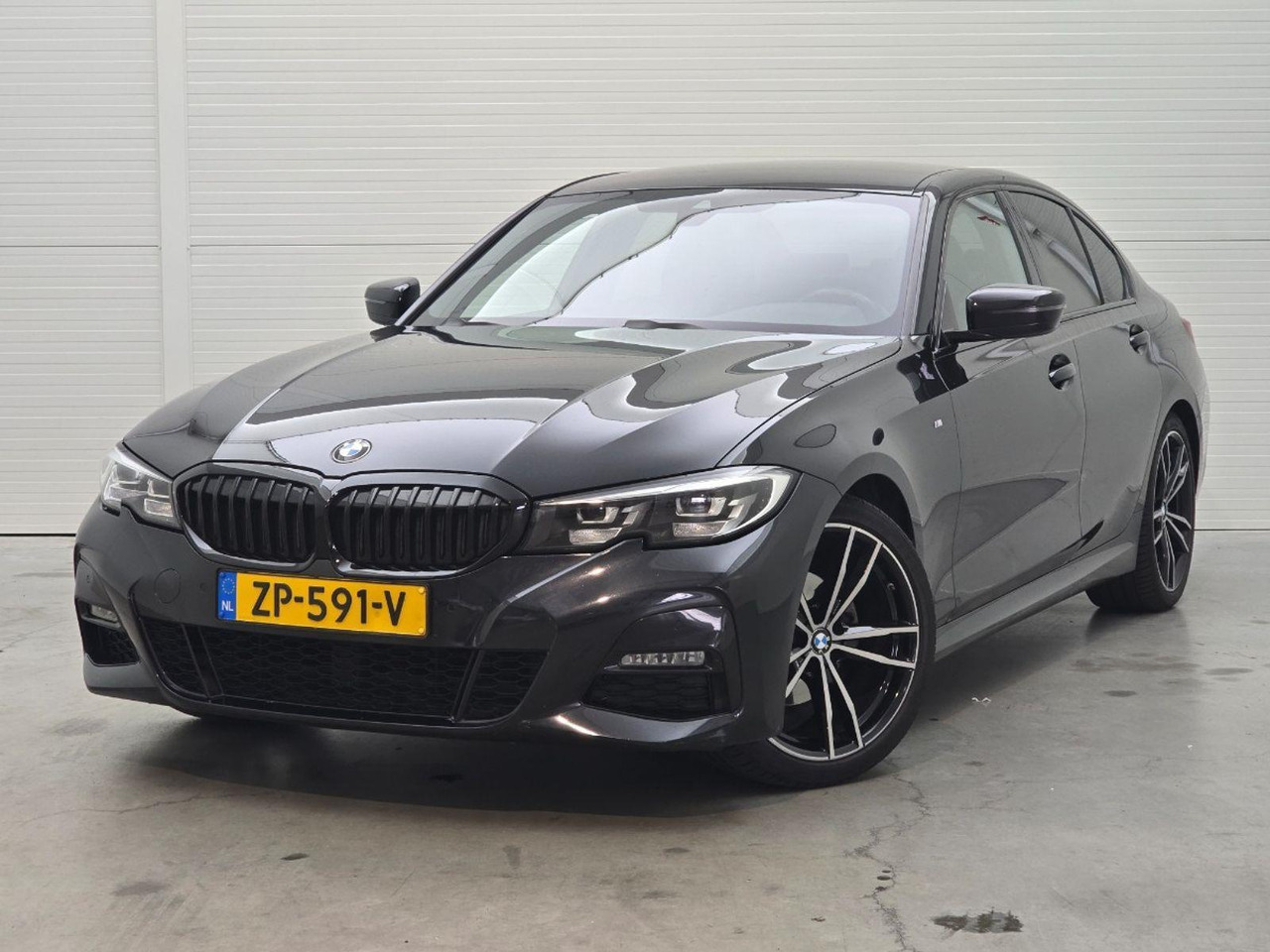 BMW 3-serie 320i Executive Edition | 2019 | 151.740 km | Automaat | ZP591V | NAP: Logisch - Sedã: foto 1 BMW 3-serie 320i Executive Edition | 2019 | 151.740 km | Automaat | ZP591V | NAP: Logisch - Sedã: foto 1