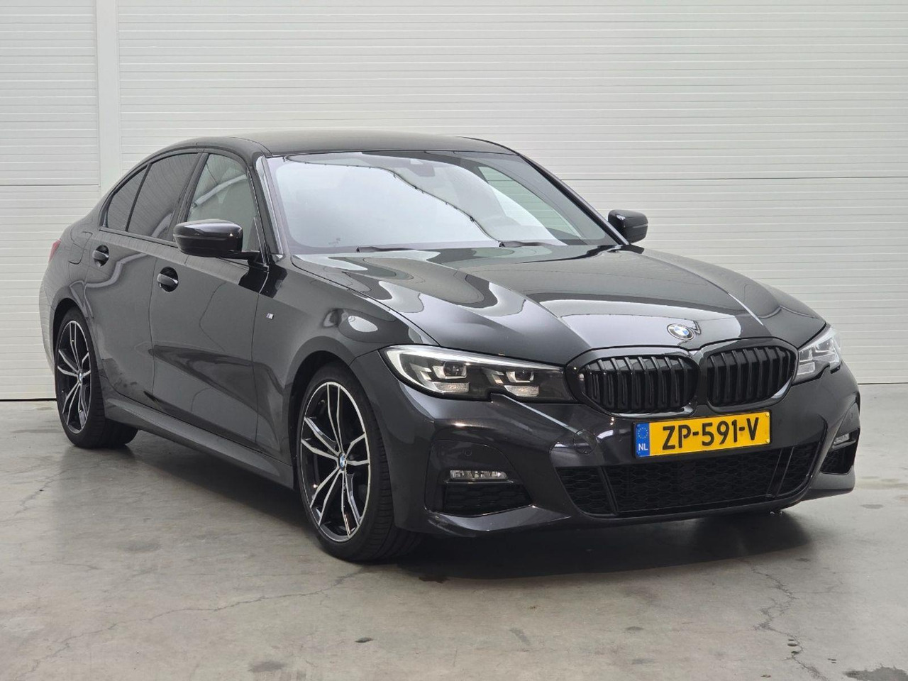 BMW 3-serie 320i Executive Edition | 2019 | 151.740 km | Automaat | ZP591V | NAP: Logisch - Sedã: foto 2 BMW 3-serie 320i Executive Edition | 2019 | 151.740 km | Automaat | ZP591V | NAP: Logisch - Sedã: foto 2