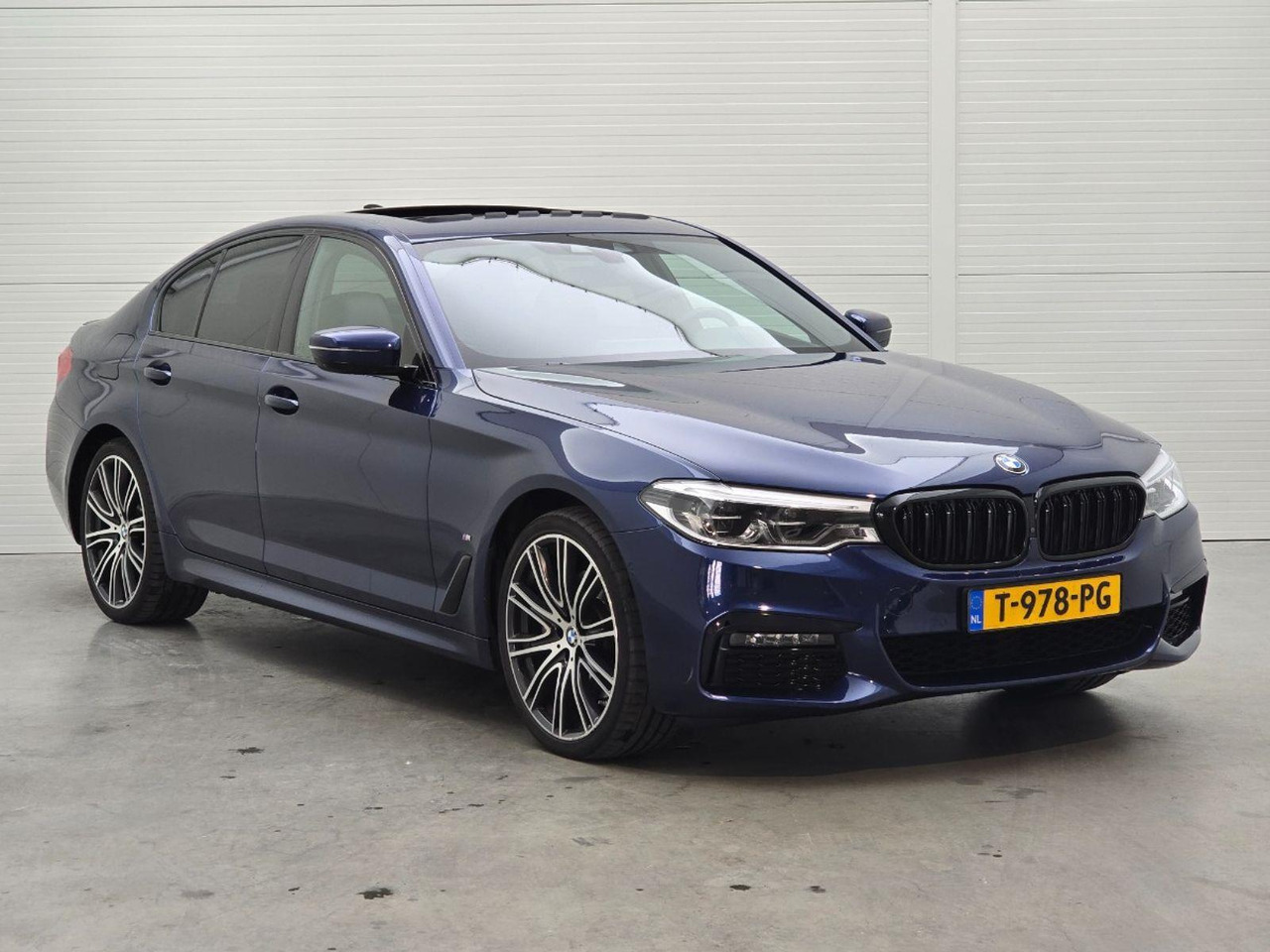 BMW 5-serie 530e iPerformance High Executive | 2020 | 84.303 km | Automaat | T978PG | NAP: Geen oordeel - Sedã: foto 2 BMW 5-serie 530e iPerformance High Executive | 2020 | 84.303 km | Automaat | T978PG | NAP: Geen oordeel - Sedã: foto 2