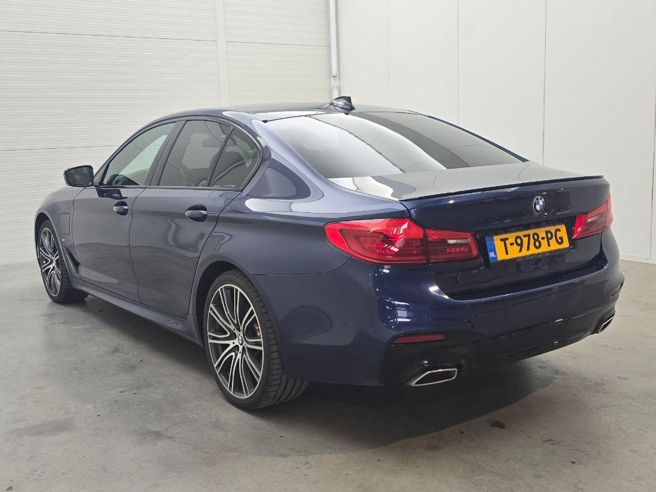 BMW 5-serie 530e iPerformance High Executive | 2020 | 84.303 km | Automaat | T978PG | NAP: Geen oordeel - Sedã: foto 3 BMW 5-serie 530e iPerformance High Executive | 2020 | 84.303 km | Automaat | T978PG | NAP: Geen oordeel - Sedã: foto 3