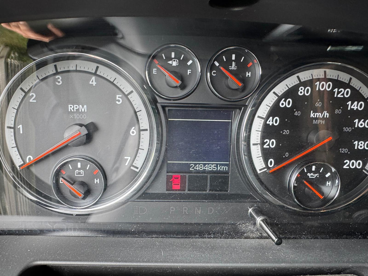 Dodge Ram 1500 5.7 V8 4X4 Crew Cab 5'7 Sport LPG 2012 248.406 km 4-VVH-73 - Pick-up: foto 5 Dodge Ram 1500 5.7 V8 4X4 Crew Cab 5'7 Sport LPG 2012 248.406 km 4-VVH-73 - Pick-up: foto 5
