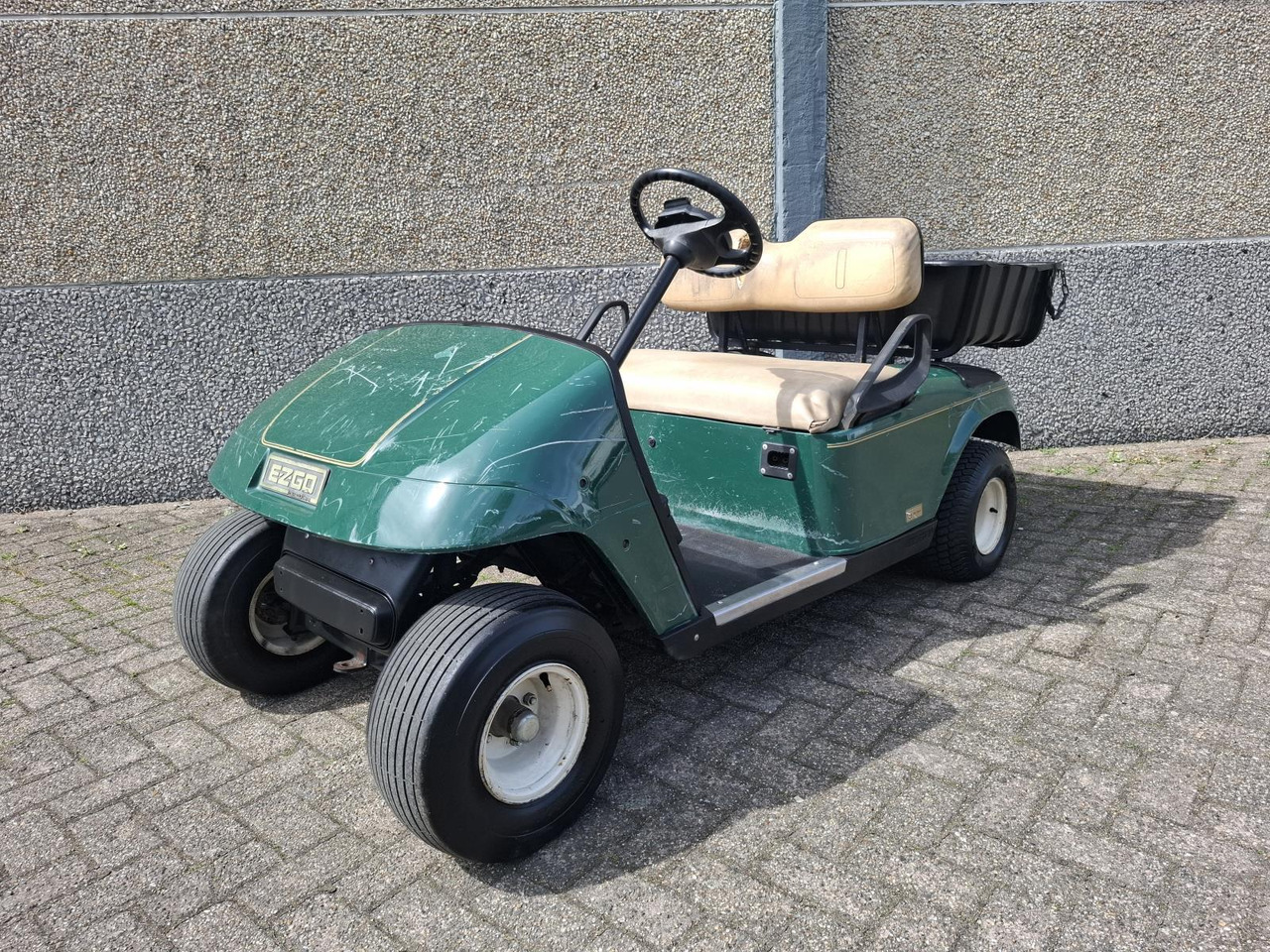 E-Z-GO TXT 2-Persoons Elektrische Golfkar met Open Laadbak 1442482 - Carrinho de golfe: foto 1 E-Z-GO TXT 2-Persoons Elektrische Golfkar met Open Laadbak 1442482 - Carrinho de golfe: foto 1
