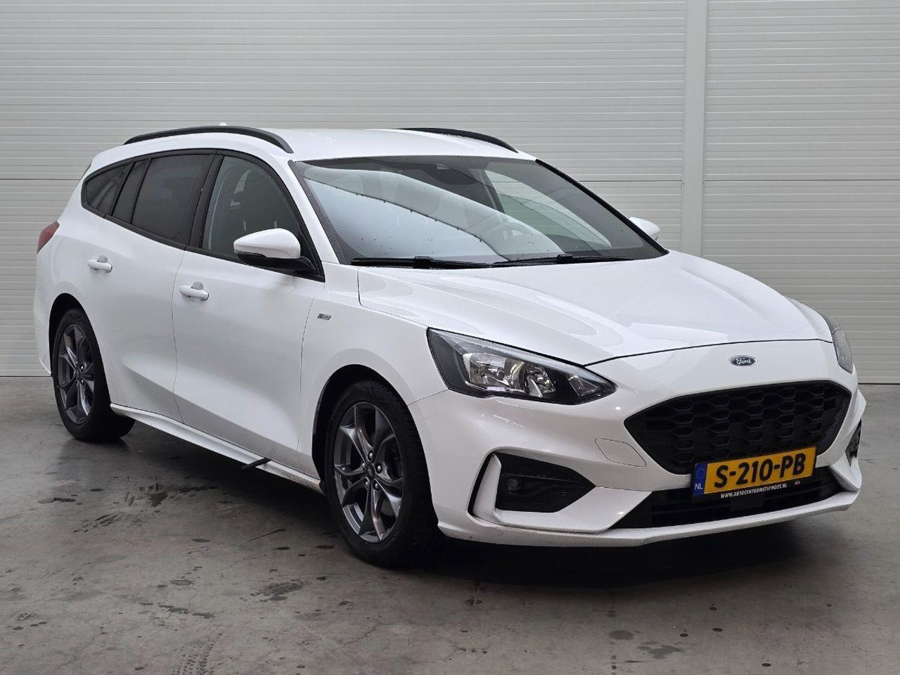 Ford Focus Wagon 1.0 EcoBoost Titanium Business | 2019 | 159.176 km | Automaat | S210PB | NAP: Geen oordeel - Automóvel: foto 2 Ford Focus Wagon 1.0 EcoBoost Titanium Business | 2019 | 159.176 km | Automaat | S210PB | NAP: Geen oordeel - Automóvel: foto 2
