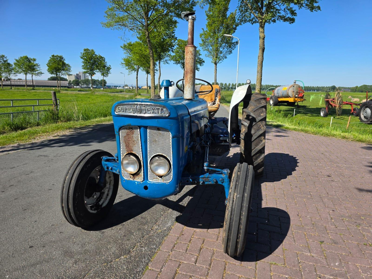 Ford Super Dexta Tractor - Trator: foto 4 Ford Super Dexta Tractor - Trator: foto 4