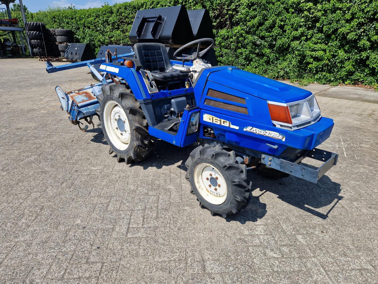 Iseki Landhope 160 Minitractor met Grondfrees - Trator: foto 3 Iseki Landhope 160 Minitractor met Grondfrees - Trator: foto 3