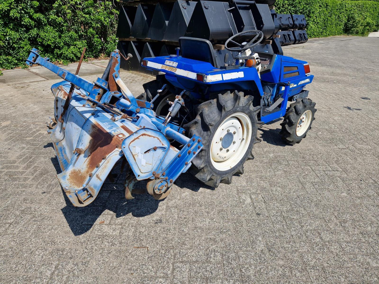 Iseki Landhope 160 Minitractor met Grondfrees - Trator: foto 2 Iseki Landhope 160 Minitractor met Grondfrees - Trator: foto 2