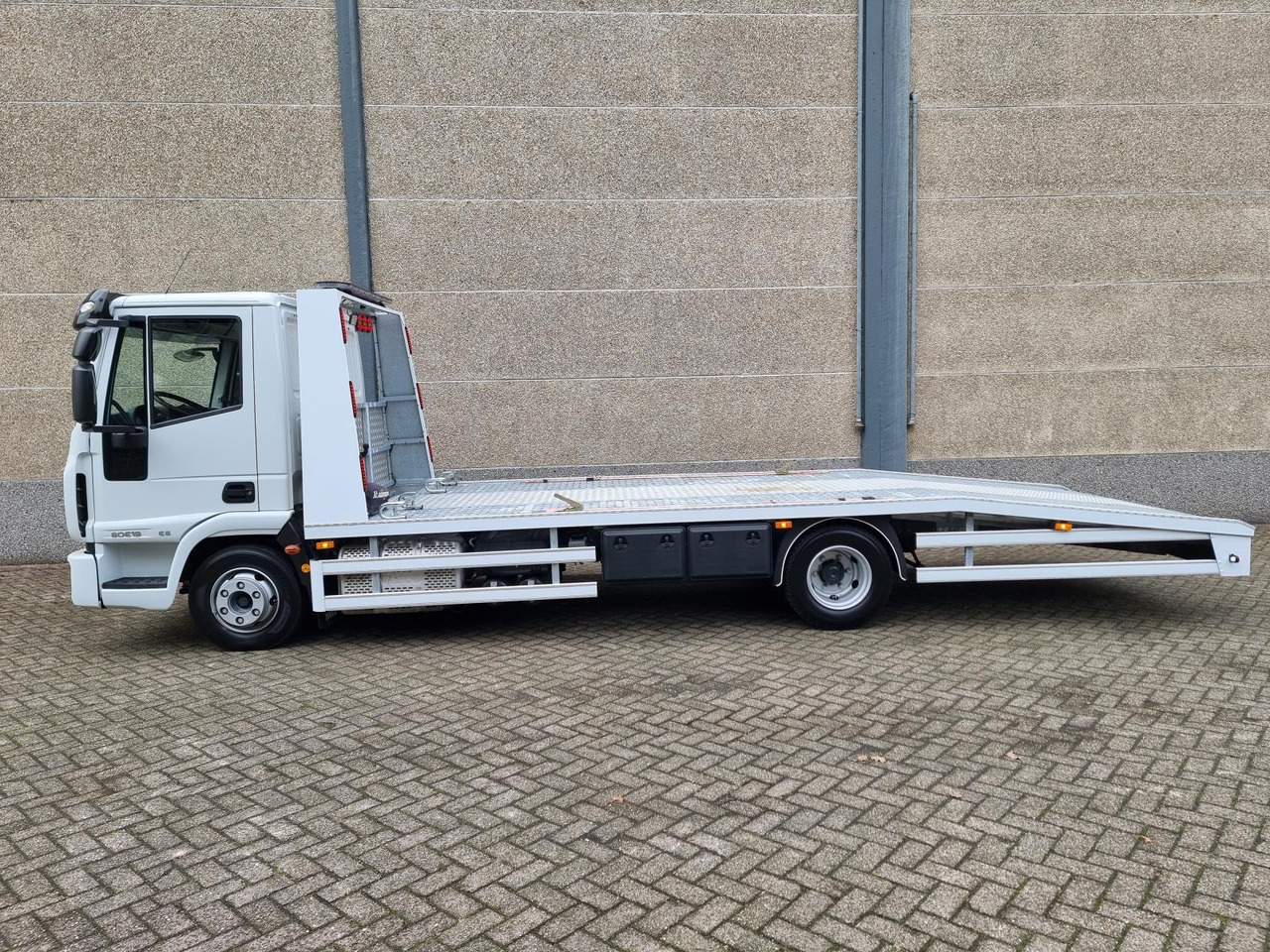 Iveco EuroCargo 80 Oprijwagen 42-BXH-4 - Caminhão transporte de veículos: foto 4 Iveco EuroCargo 80 Oprijwagen 42-BXH-4 - Caminhão transporte de veículos: foto 4