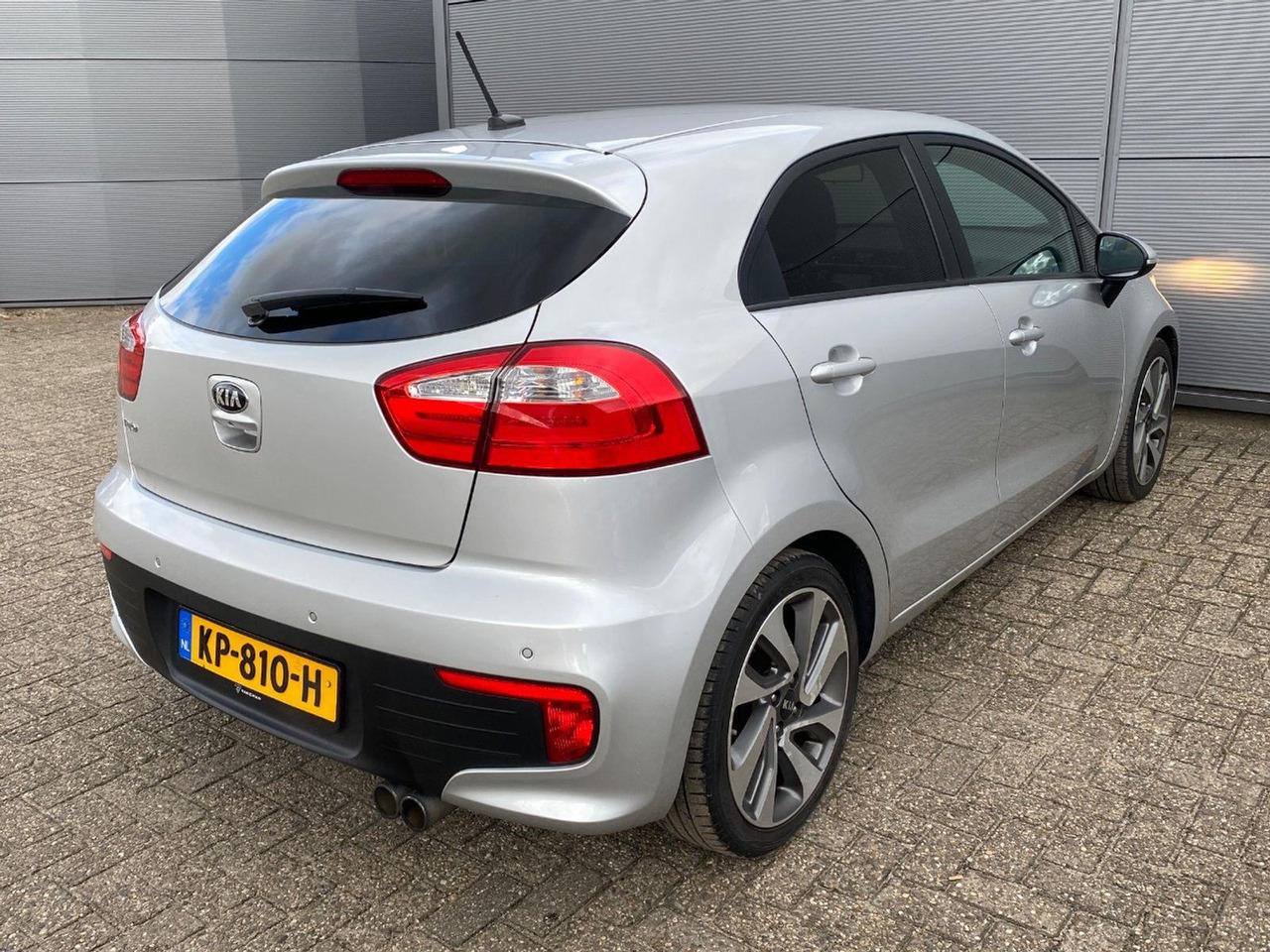 Kia Rio 1.2 CVVT ExecutiveLine | 2016 | 136.369 km | KP810H | NAP: Logisch - Hatchback: foto 4 Kia Rio 1.2 CVVT ExecutiveLine | 2016 | 136.369 km | KP810H | NAP: Logisch - Hatchback: foto 4