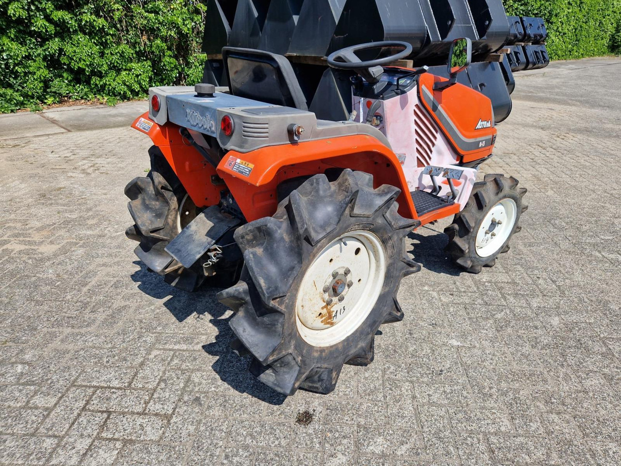 Kubota Aste A15 Minitractor - Trator: foto 3 Kubota Aste A15 Minitractor - Trator: foto 3