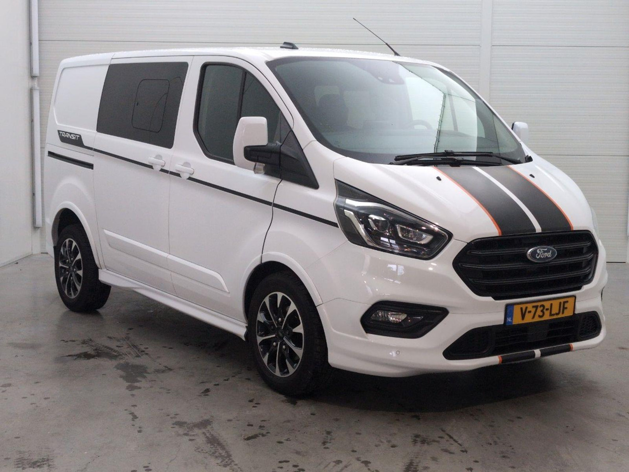 Ford Transit Custom 320 2.0 TDCI L1H1 Sport DC | 2020 | 103.602 km | Automaat | V73LJF | NAP: Geen oordeel - Máquina de outro: foto 2 Ford Transit Custom 320 2.0 TDCI L1H1 Sport DC | 2020 | 103.602 km | Automaat | V73LJF | NAP: Geen oordeel - Máquina de outro: foto 2