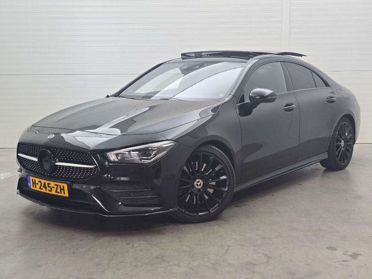 Mercedes-Benz CLA-klasse 220 Premium Plus | 2019 | 251.329 km | Automaat | H245ZH | NAP: Geen oordeel - Sedã: foto 1 Mercedes-Benz CLA-klasse 220 Premium Plus | 2019 | 251.329 km | Automaat | H245ZH | NAP: Geen oordeel - Sedã: foto 1