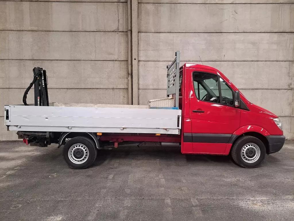 Mercedes-Benz Sprinter 313 2.2 CDI AUT Open laadbak met Hiab 008T kraan 9-VJT-34 213.086 km - Furgão caixa aberta: foto 4 Mercedes-Benz Sprinter 313 2.2 CDI AUT Open laadbak met Hiab 008T kraan 9-VJT-34 213.086 km - Furgão caixa aberta: foto 4