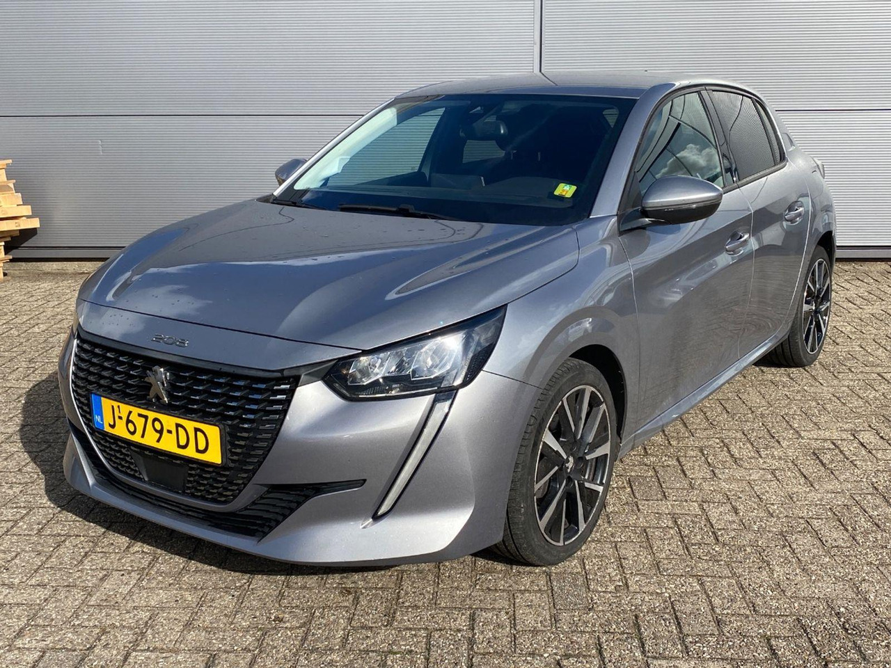 Peugeot 208 1.2 PureTech Allure | 2020 | 95.990 km | J679DD | NAP: Logisch - Hatchback: foto 1 Peugeot 208 1.2 PureTech Allure | 2020 | 95.990 km | J679DD | NAP: Logisch - Hatchback: foto 1