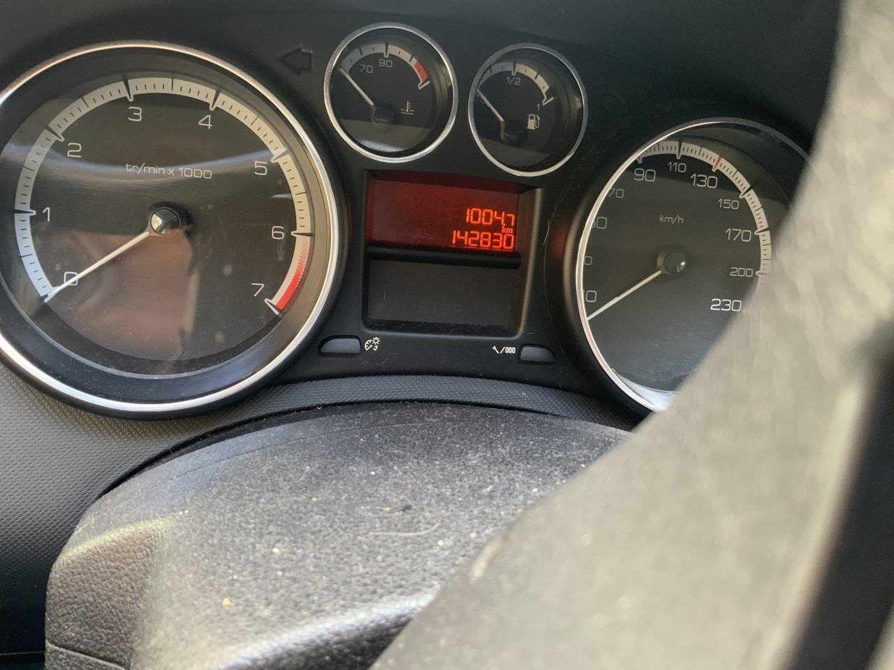Peugeot | 308 | 1.6 VTi Access | 2011 | 142.830 km | 89RFJ2 | Logisch - Hatchback: foto 5 Peugeot | 308 | 1.6 VTi Access | 2011 | 142.830 km | 89RFJ2 | Logisch - Hatchback: foto 5