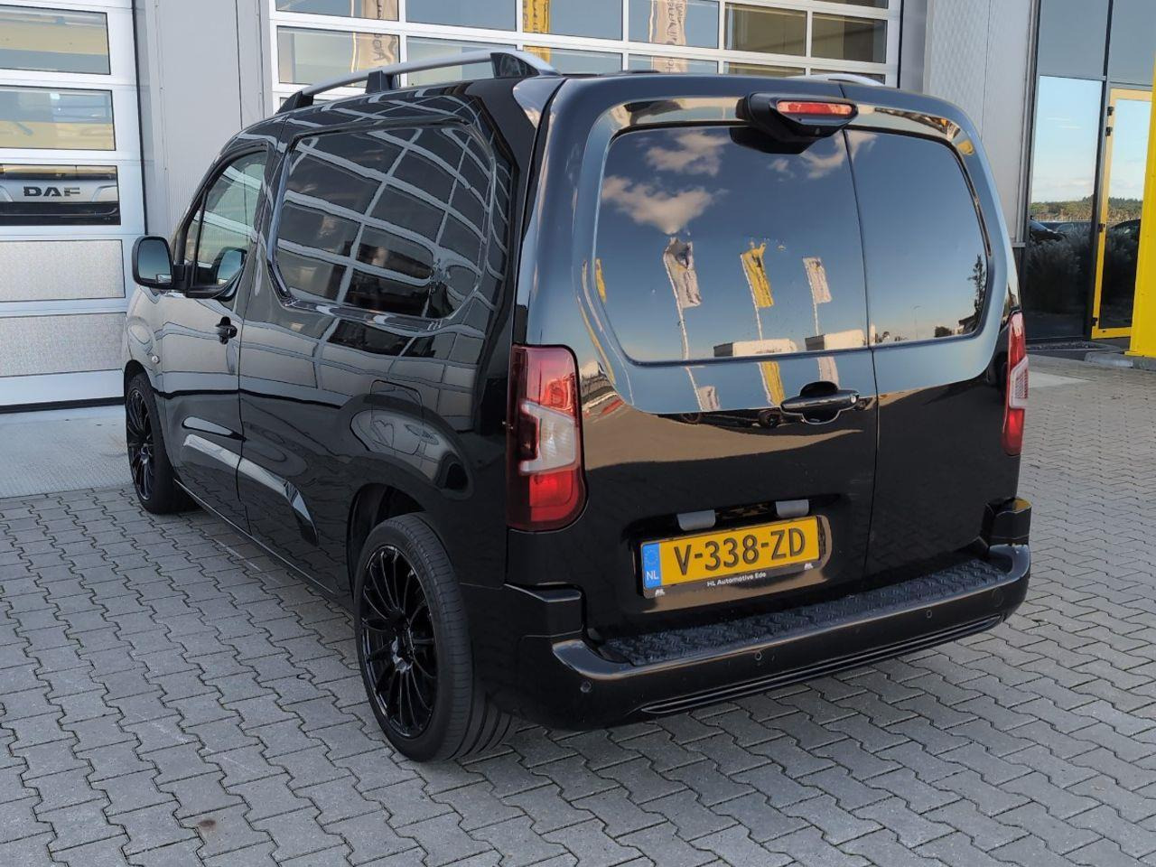 Peugeot Partner 1.5 BlueHDI Asphalt | 2019 | 141.887 km | Automaat | V338ZD | NAP: Logisch - Furgão compacto: foto 3 Peugeot Partner 1.5 BlueHDI Asphalt | 2019 | 141.887 km | Automaat | V338ZD | NAP: Logisch - Furgão compacto: foto 3