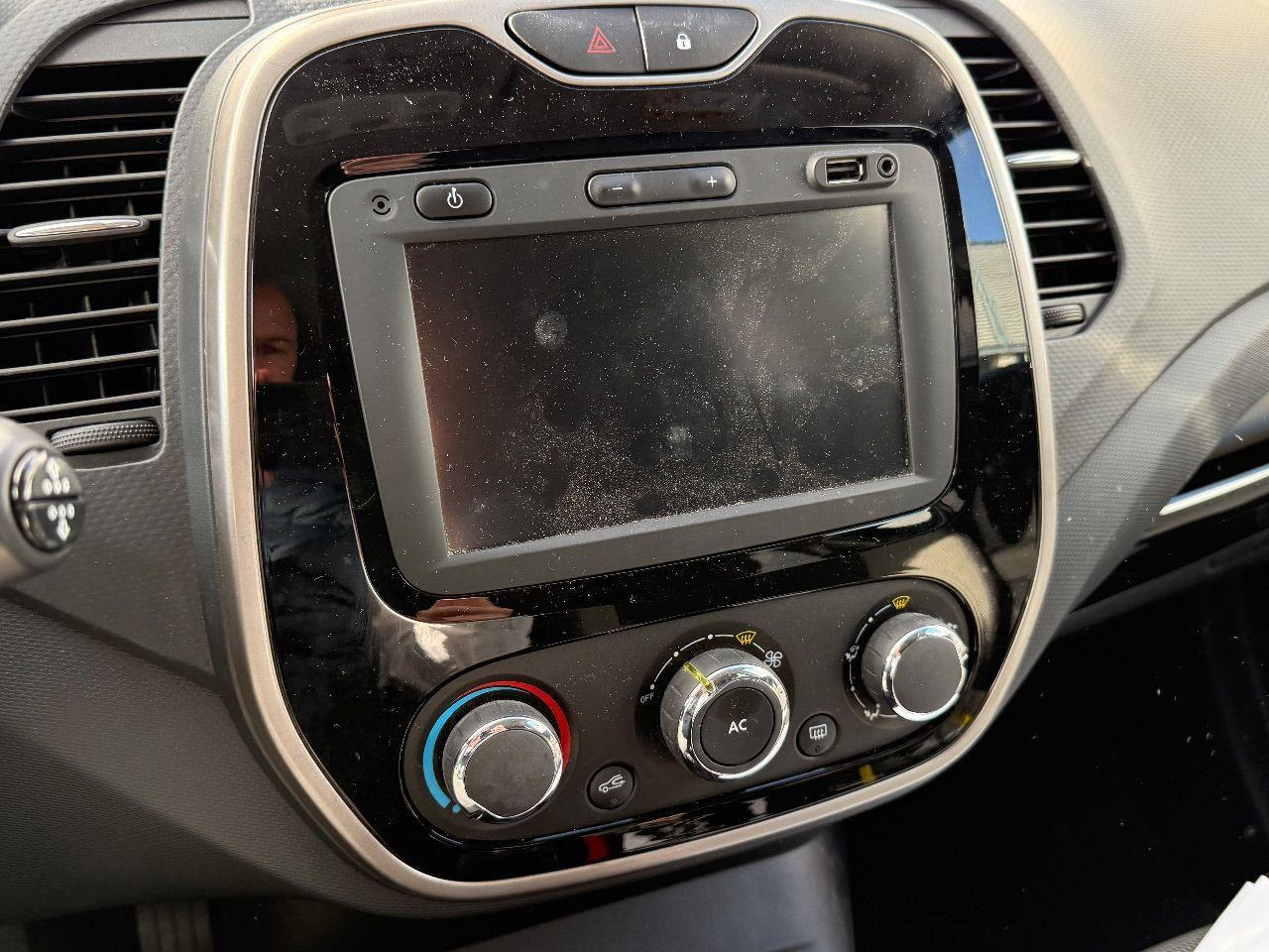 Renault Captur 0.9 TCe Expression | 2013 | 87.982 km | 7SKN46 | NAP: Logisch - SUV: foto 5 Renault Captur 0.9 TCe Expression | 2013 | 87.982 km | 7SKN46 | NAP: Logisch - SUV: foto 5