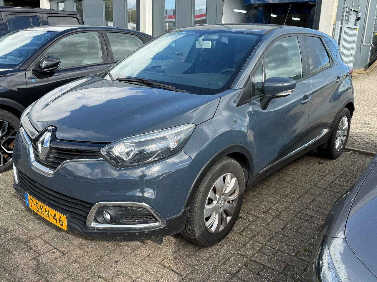 Renault Captur 0.9 TCe Expression | 2013 | 87.982 km | 7SKN46 | NAP: Logisch - SUV: foto 1 Renault Captur 0.9 TCe Expression | 2013 | 87.982 km | 7SKN46 | NAP: Logisch - SUV: foto 1