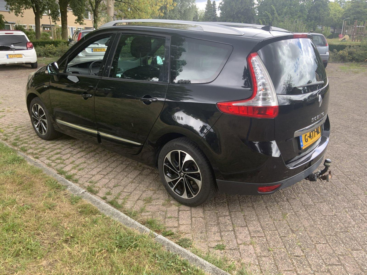 Renault Grand Scénic | 1.2 TCe Bose | 2014 | 89.230 | G-477-NZ - Automóvel: foto 5 Renault Grand Scénic | 1.2 TCe Bose | 2014 | 89.230 | G-477-NZ - Automóvel: foto 5
