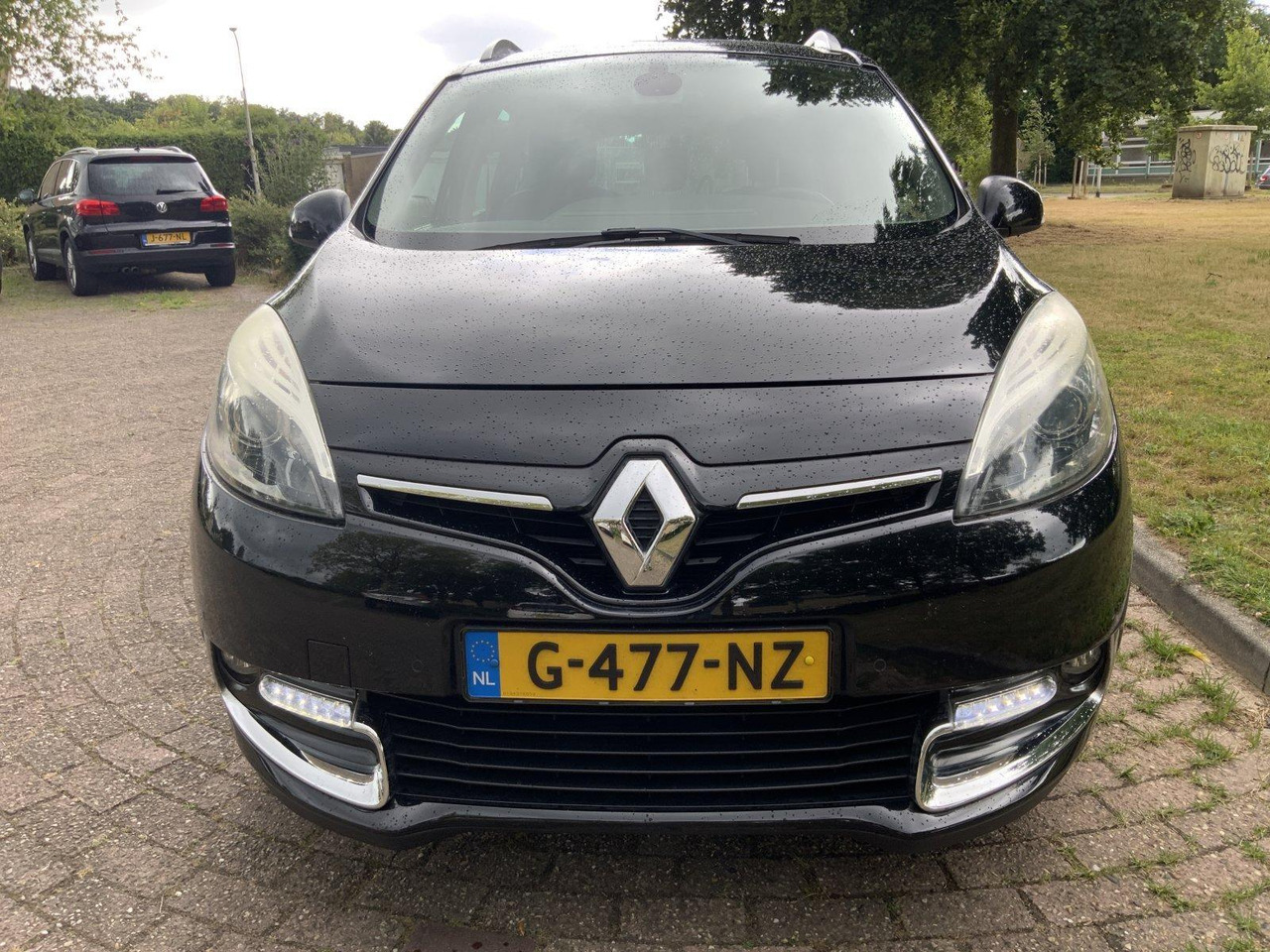 Renault Grand Scénic | 1.2 TCe Bose | 2014 | 89.230 | G-477-NZ - Automóvel: foto 4 Renault Grand Scénic | 1.2 TCe Bose | 2014 | 89.230 | G-477-NZ - Automóvel: foto 4