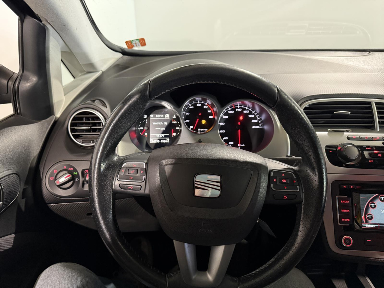 SEAT | Altea XL | 1.2 TSI Ecomotive Businessline COPA | 2012 | 274.939 km | 28TJZ5 | Logisch - Automóvel: foto 4 SEAT | Altea XL | 1.2 TSI Ecomotive Businessline COPA | 2012 | 274.939 km | 28TJZ5 | Logisch - Automóvel: foto 4