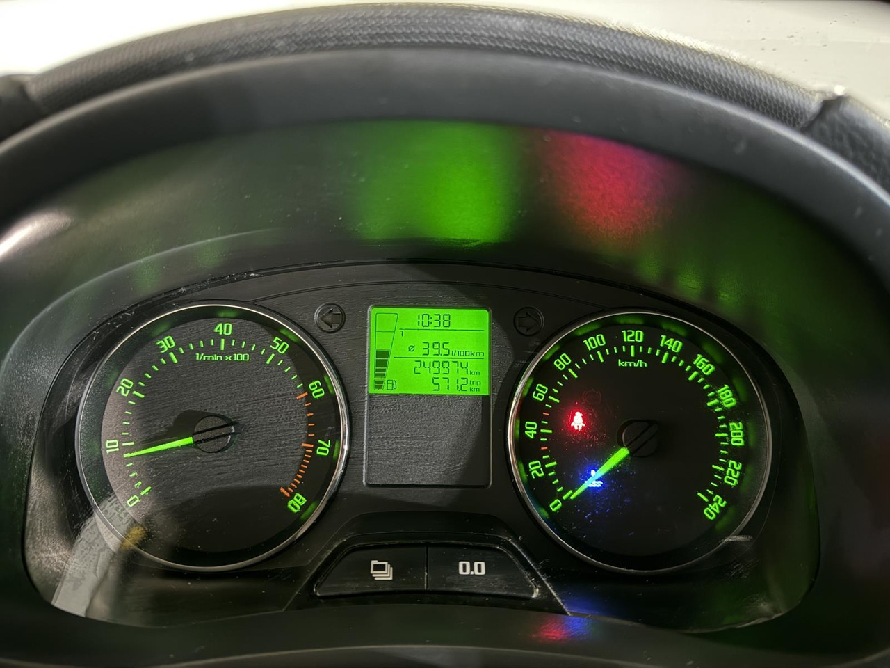 Skoda | Fabia Combi | 1.2 TSI Style | 2012 | 249.974 km | 63XDD5 | Logisch - Automóvel: foto 5 Skoda | Fabia Combi | 1.2 TSI Style | 2012 | 249.974 km | 63XDD5 | Logisch - Automóvel: foto 5