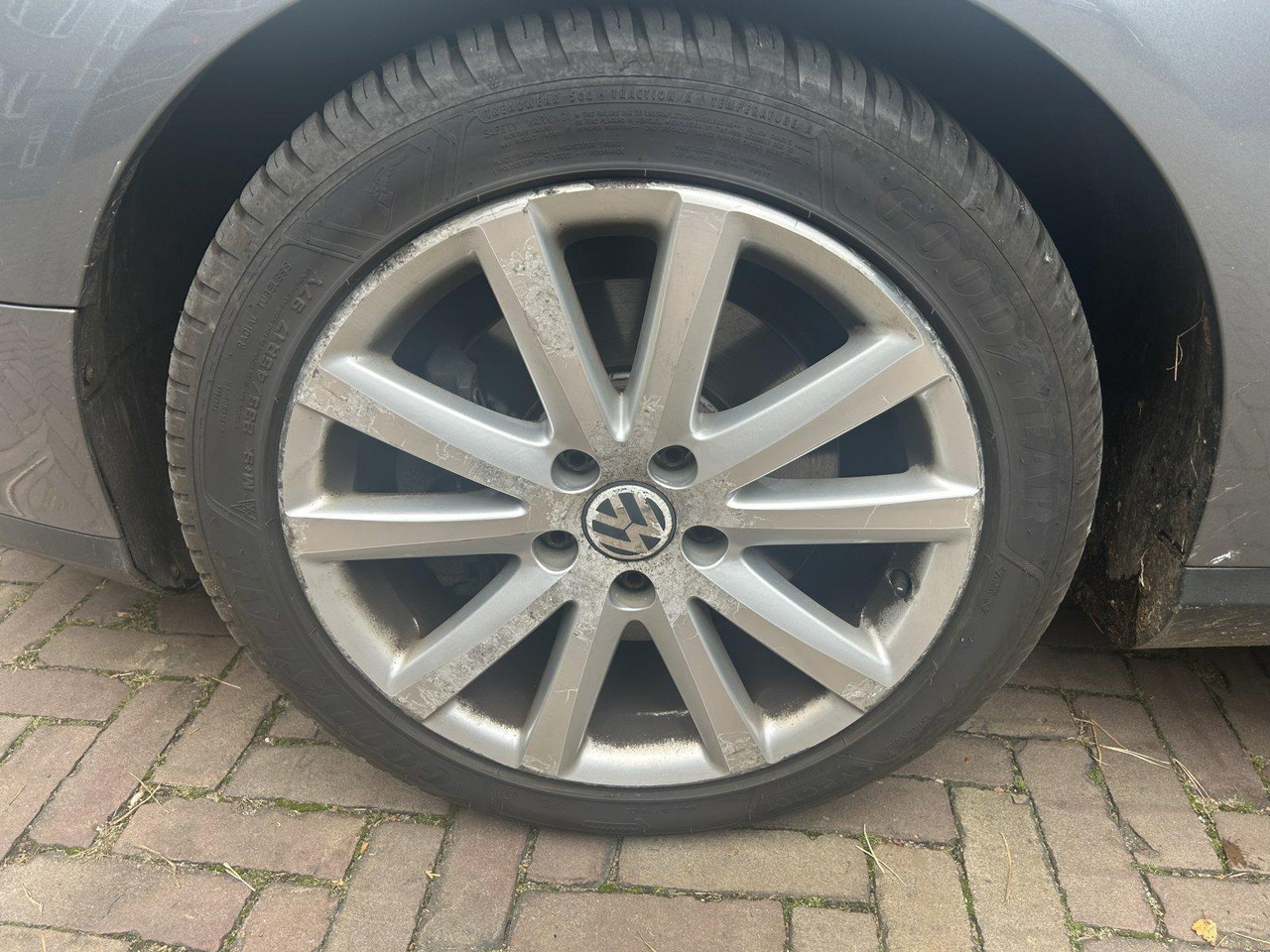 Volkswagen | Passat Variant | 2.0 TDI Sportline | 2006 | 379.923 km | Automaat | 20THBX | Logisch - Automóvel: foto 5 Volkswagen | Passat Variant | 2.0 TDI Sportline | 2006 | 379.923 km | Automaat | 20THBX | Logisch - Automóvel: foto 5