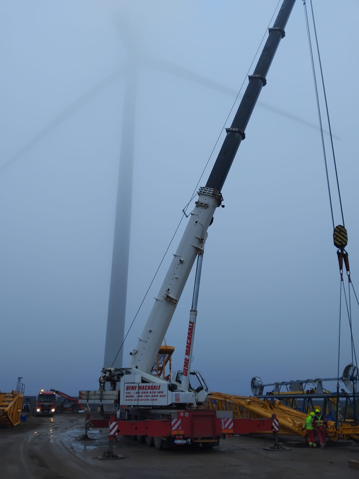 GROVE GMK5220 - Guindaste móvel: foto 1 GROVE GMK5220 - Guindaste móvel: foto 1