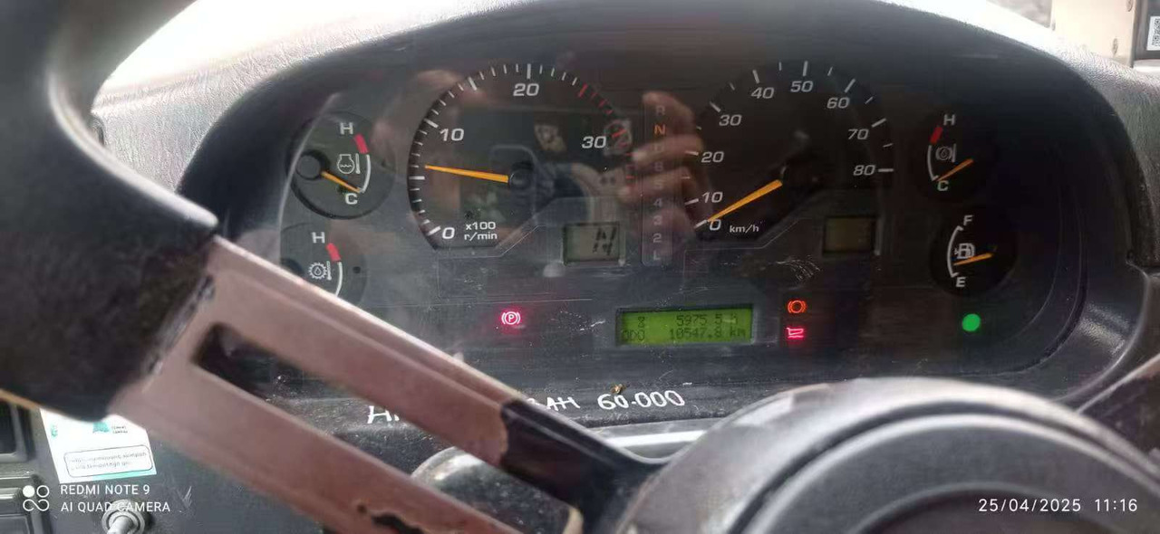 KOMATSU HD785-7 - Caminhão fora de estrada: foto 3 KOMATSU HD785-7 - Caminhão fora de estrada: foto 3