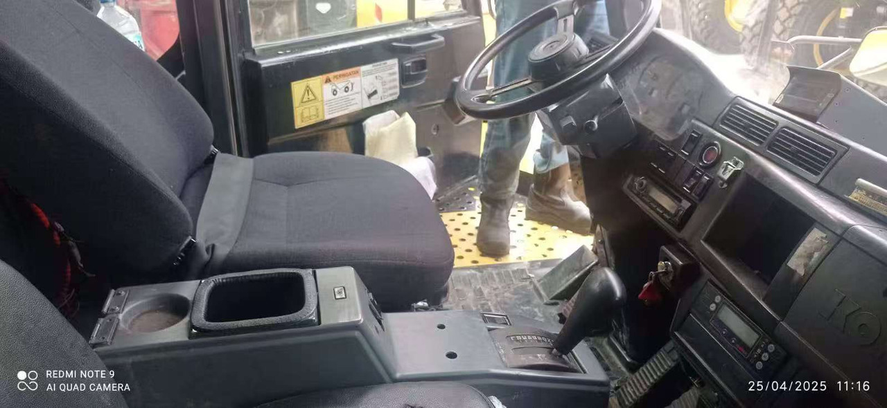 KOMATSU HD785-7 - Caminhão fora de estrada: foto 2 KOMATSU HD785-7 - Caminhão fora de estrada: foto 2