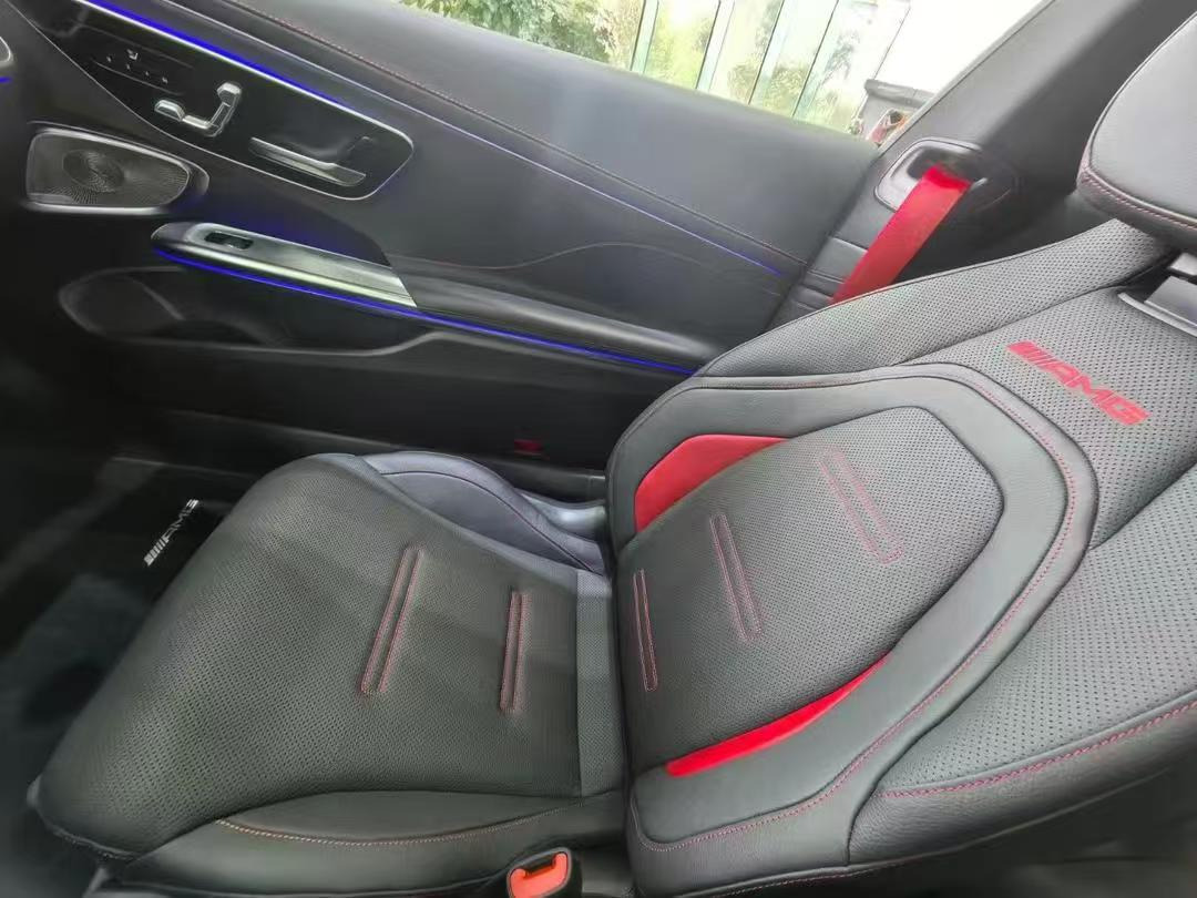 MERCEDES-BENZ CLE53 AMG - Automóvel: foto 5 MERCEDES-BENZ CLE53 AMG - Automóvel: foto 5