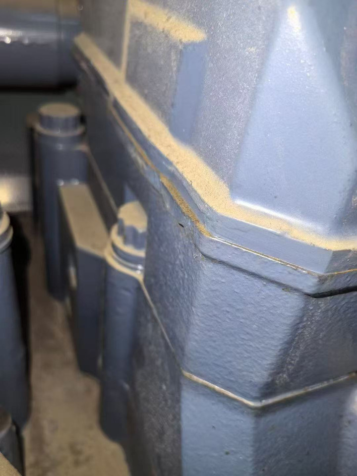 MITSHIBISHI - Máquina: foto 1 MITSHIBISHI - Máquina: foto 1