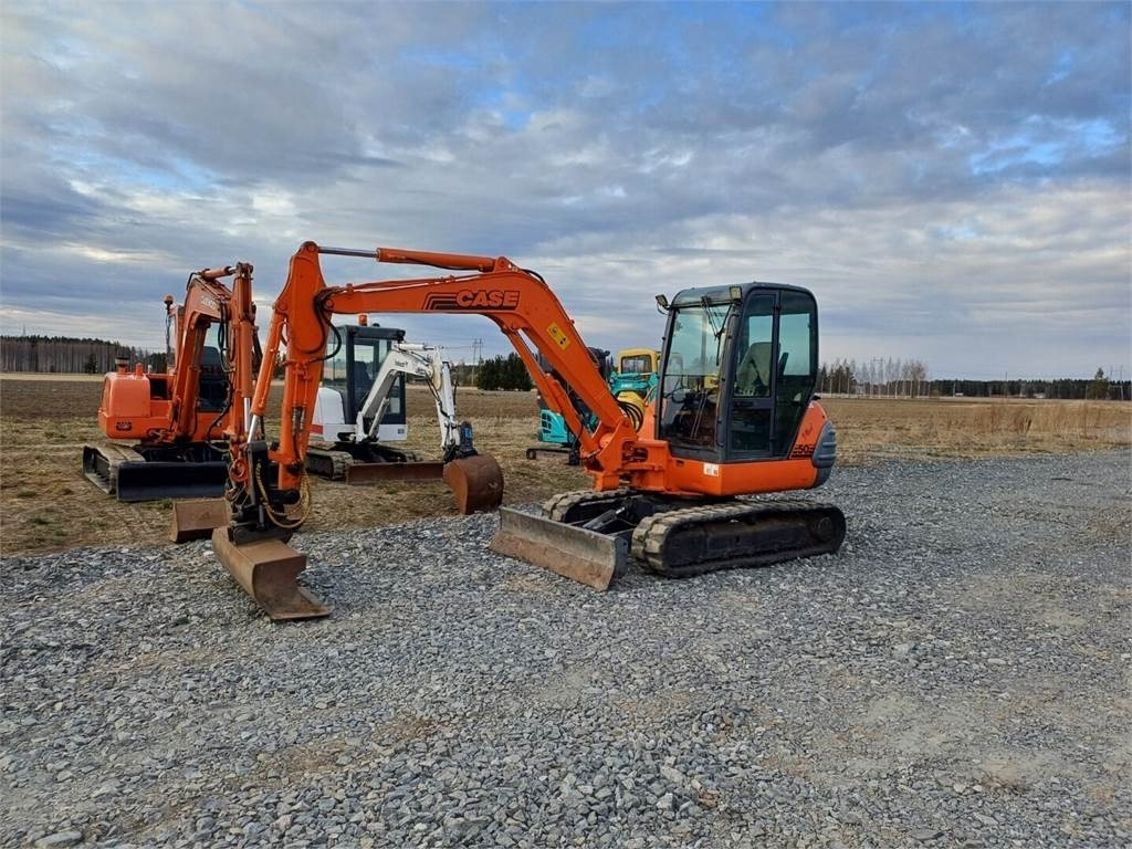 Case CX50 kallistajalla - Mini escavadeira: foto 1 Case CX50 kallistajalla - Mini escavadeira: foto 1