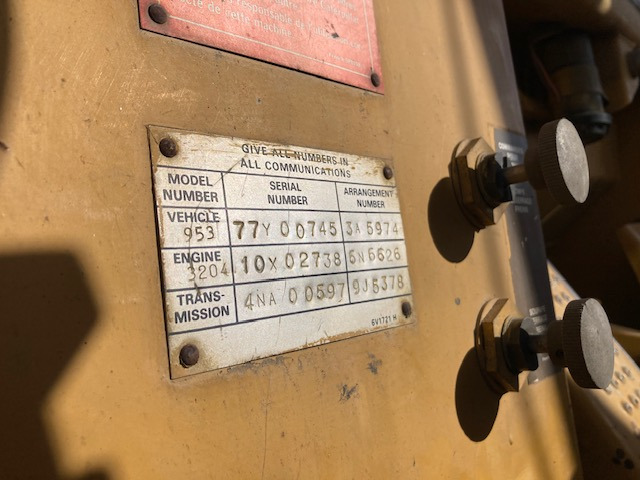 CHARGEUSE SUR CHENILLES CATERPILLAR 953 - Carregadeira de esteiras: foto 1 CHARGEUSE SUR CHENILLES CATERPILLAR 953 - Carregadeira de esteiras: foto 1