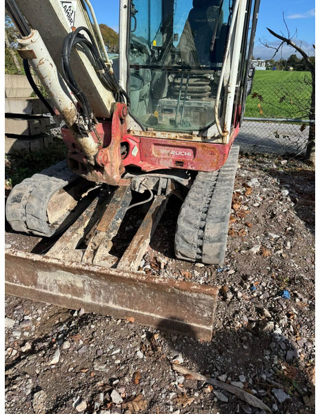 Takeuchi TB260 - Mini escavadeira: foto 4 Takeuchi TB260 - Mini escavadeira: foto 4