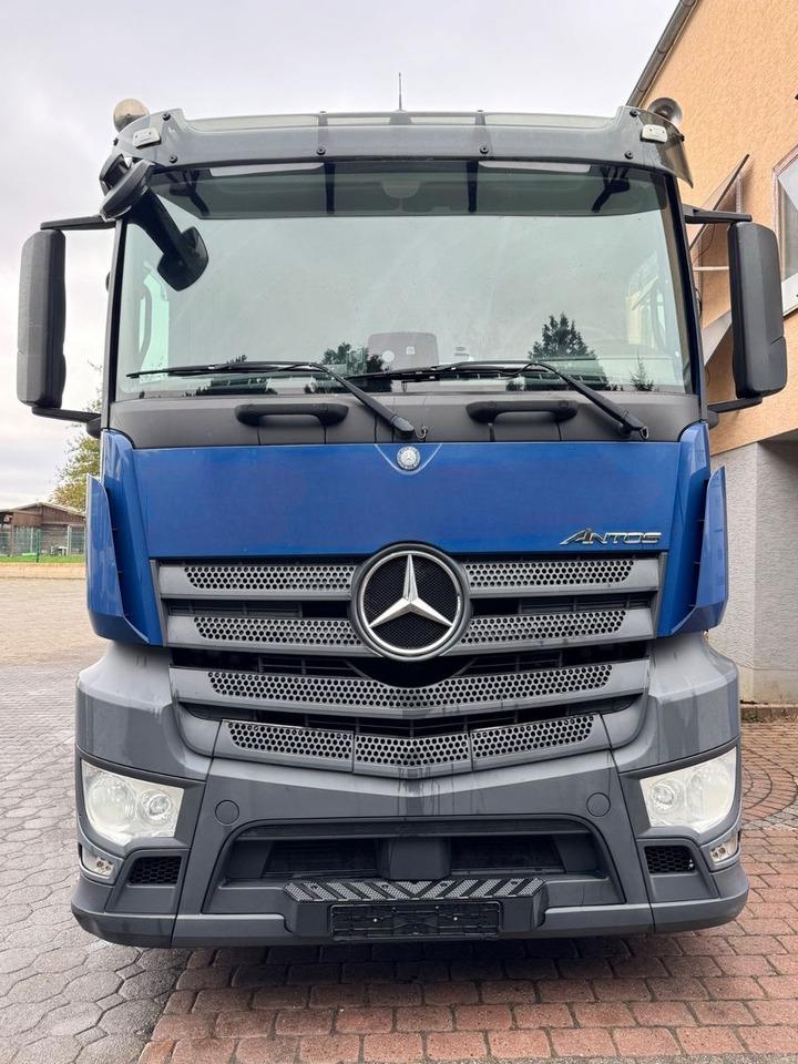 Mercedes-Benz 2548/Lenk-Lift/Retarder/Top-Zustand - Caminhão com lona: foto 2 Mercedes-Benz 2548/Lenk-Lift/Retarder/Top-Zustand - Caminhão com lona: foto 2