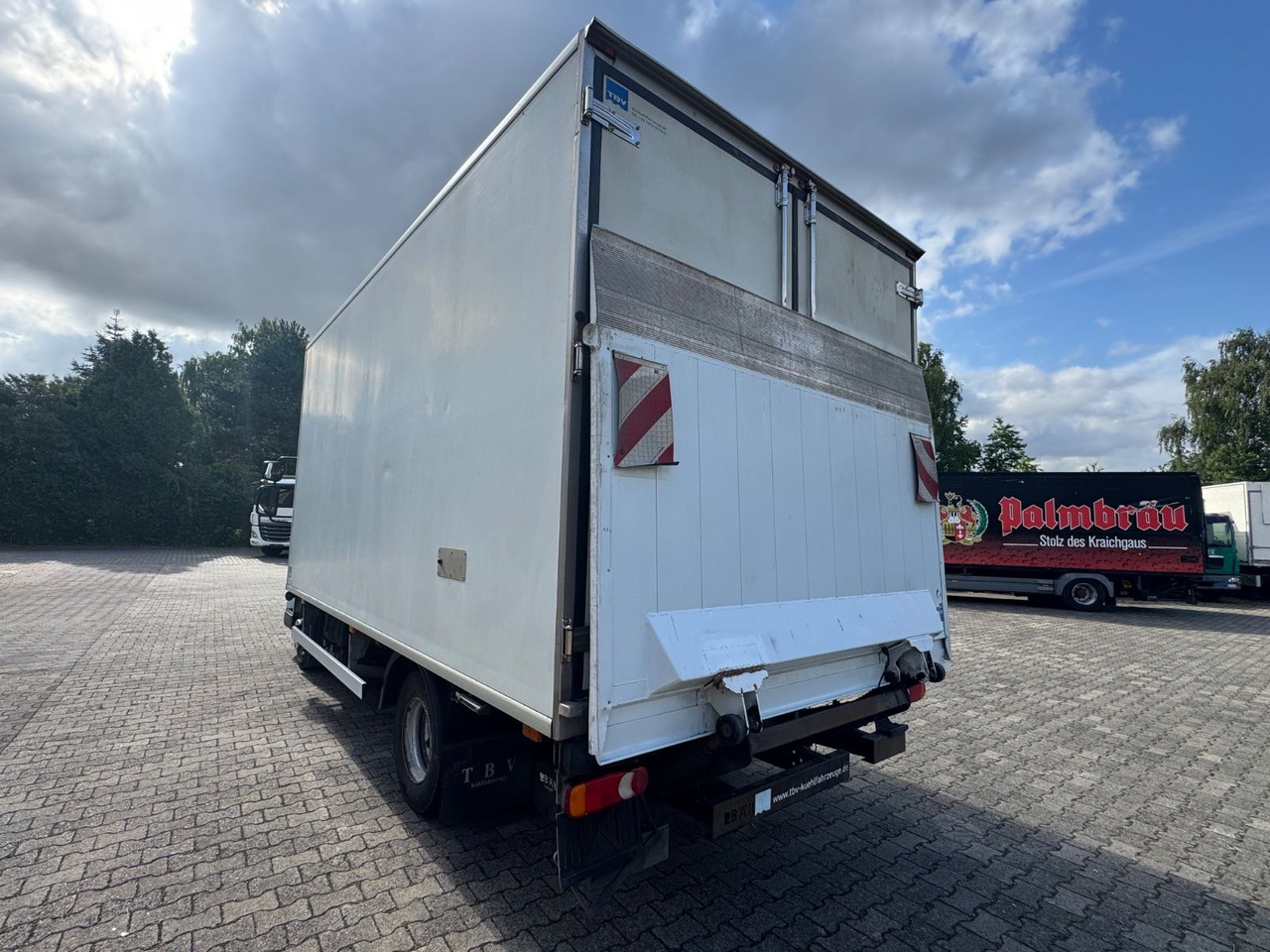 Renault MIDLUM 180/Thermo-King V-500/LBW - Carrinha frigorífica: foto 3 Renault MIDLUM 180/Thermo-King V-500/LBW - Carrinha frigorífica: foto 3