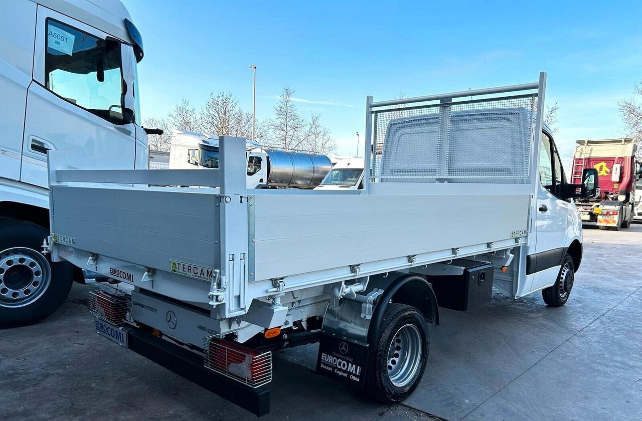 Mercedes 515 T 37/50 PRO Ribaltabile Tril. - Furgão basculante: foto 5 Mercedes 515 T 37/50 PRO Ribaltabile Tril. - Furgão basculante: foto 5