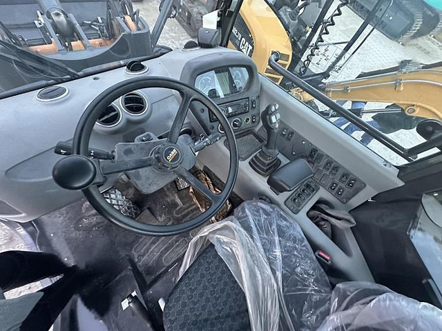 Carregadeira de rodas Case 321F: foto 18