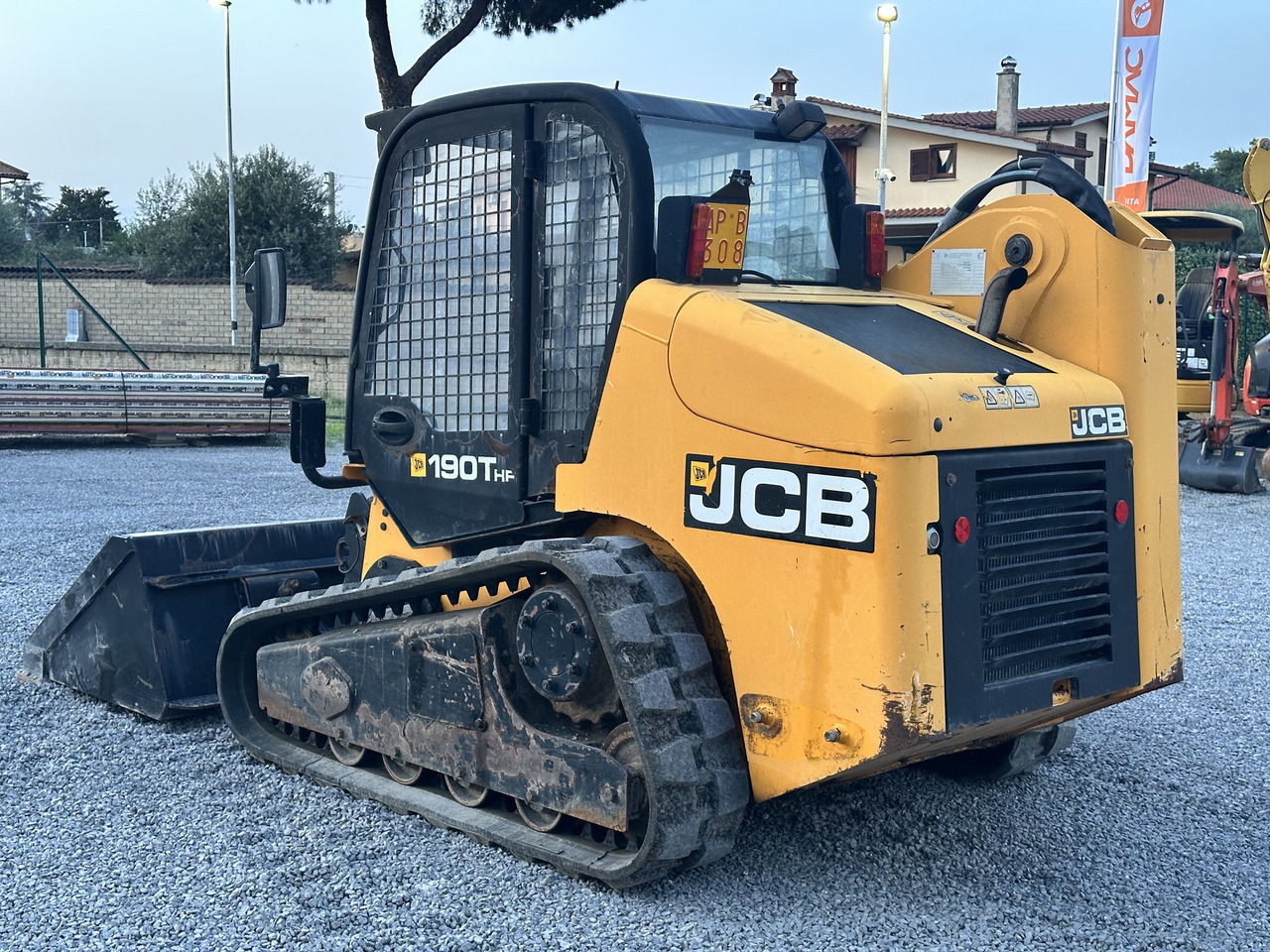 JCB 190T-HF - Mini carregadeira de esteiras: foto 5 JCB 190T-HF - Mini carregadeira de esteiras: foto 5