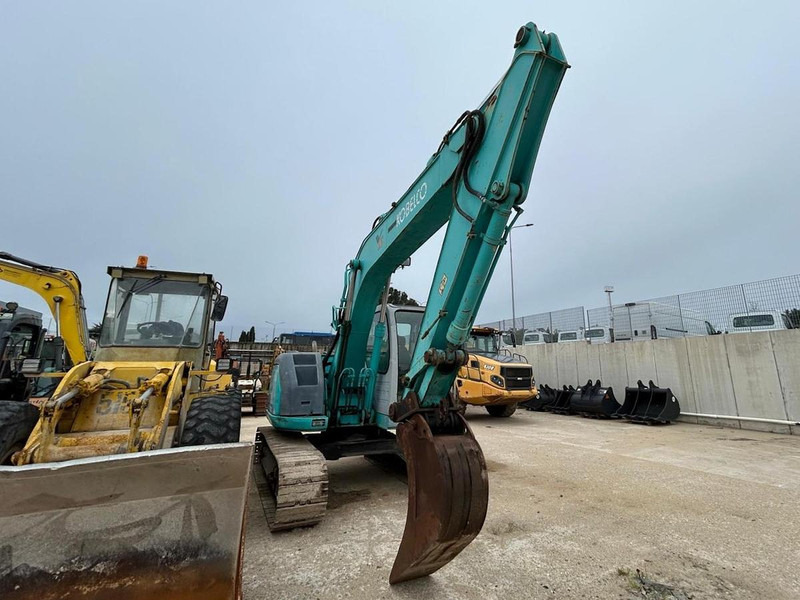 Kobelco SK135SR - Escavadeira: foto 2 Kobelco SK135SR - Escavadeira: foto 2