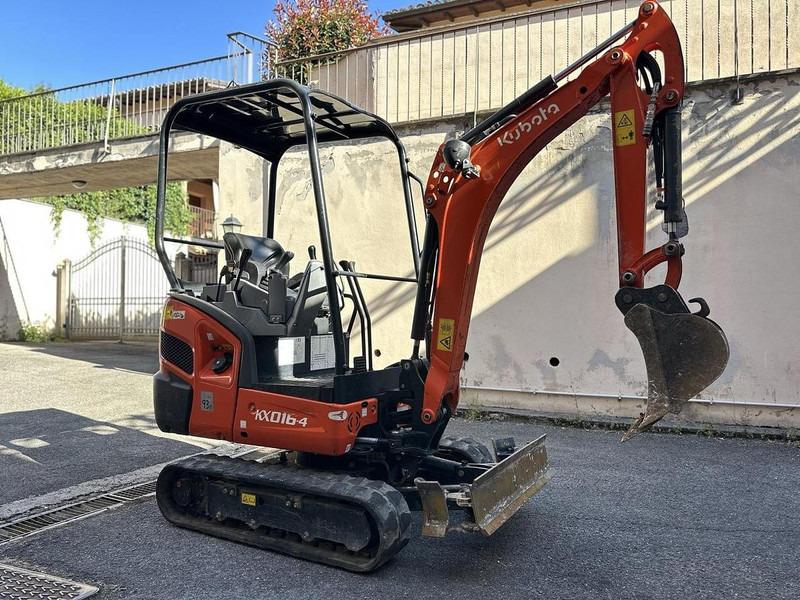 Mini escavadeira Kubota KX016-4: foto 1