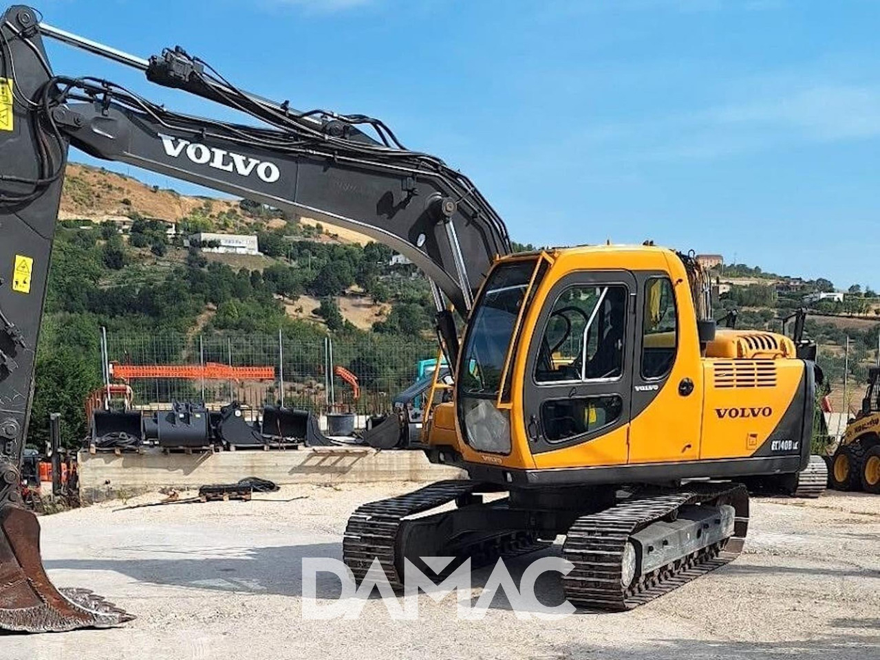 VOLVO EC140BLC - Escavadora de rastos: foto 1 VOLVO EC140BLC - Escavadora de rastos: foto 1