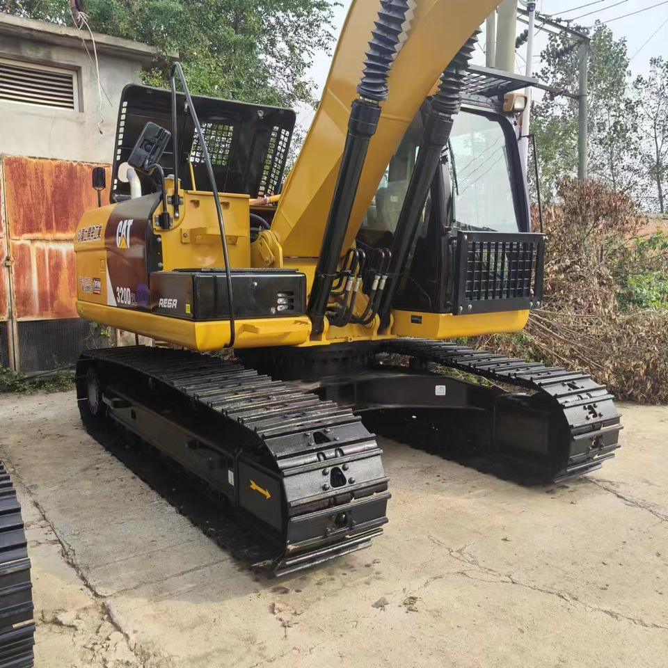 CATERPILLAR 320D2L - Escavadora de rastos: foto 5 CATERPILLAR 320D2L - Escavadora de rastos: foto 5