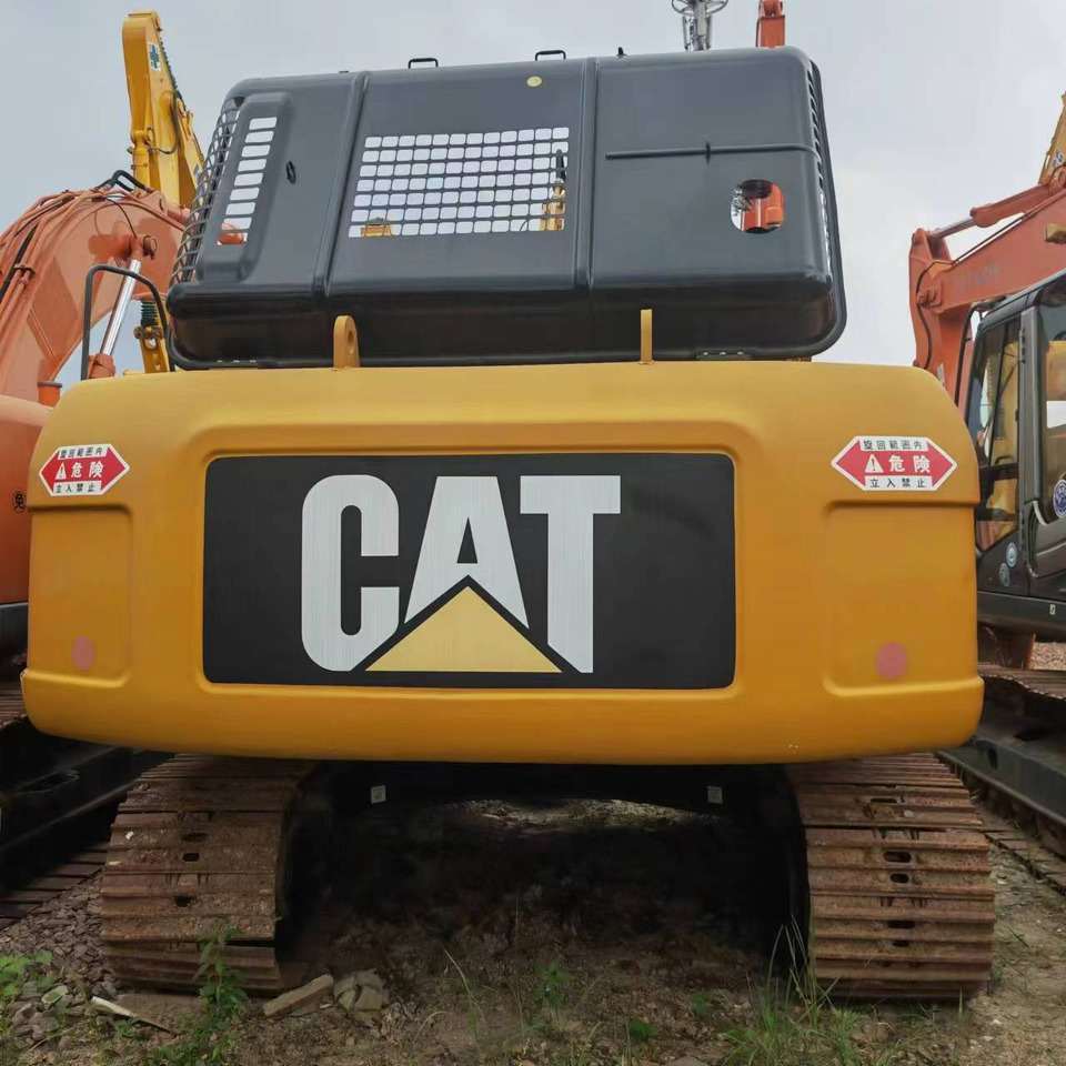 CATERPILLAR 325D2 - Escavadora de rastos: foto 4 CATERPILLAR 325D2 - Escavadora de rastos: foto 4