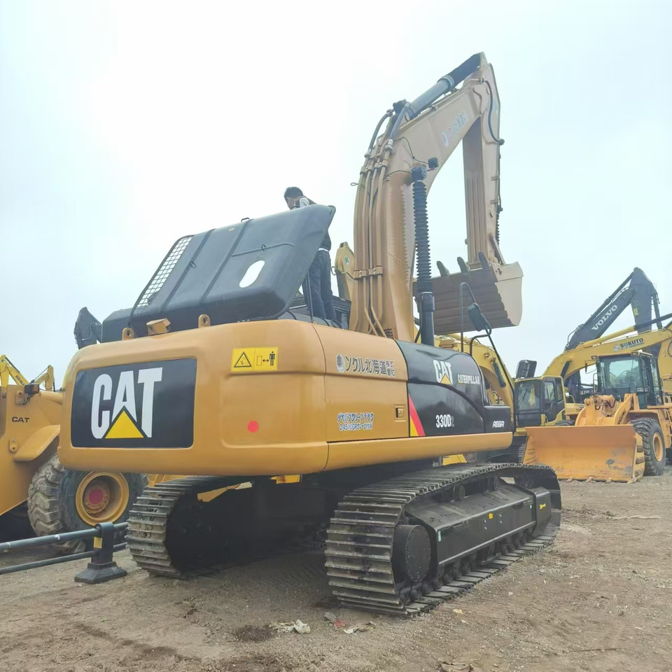 CATERPILLAR 330D2 - Escavadora de rastos: foto 2 CATERPILLAR 330D2 - Escavadora de rastos: foto 2