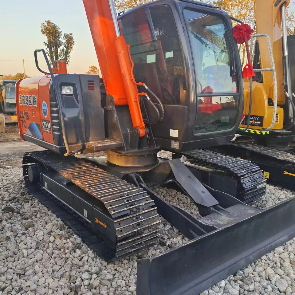 HITACHI ZX70 - Escavadora de rastos: foto 2 HITACHI ZX70 - Escavadora de rastos: foto 2