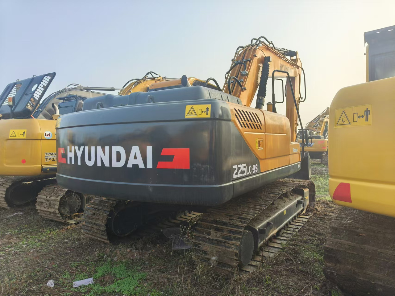 Escavadora de rastos HYUNDAI ROBEX 225LC-9S: foto 6