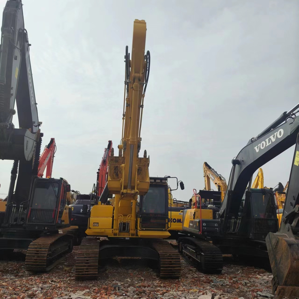 Escavadora de rastos KOMATSU PC210LC: foto 6