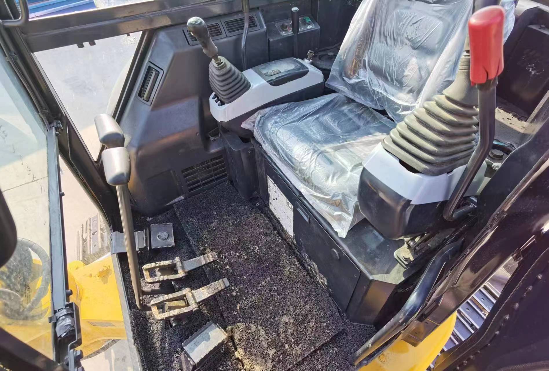 KOMATSU PC35 - Mini escavadeira: foto 4 KOMATSU PC35 - Mini escavadeira: foto 4