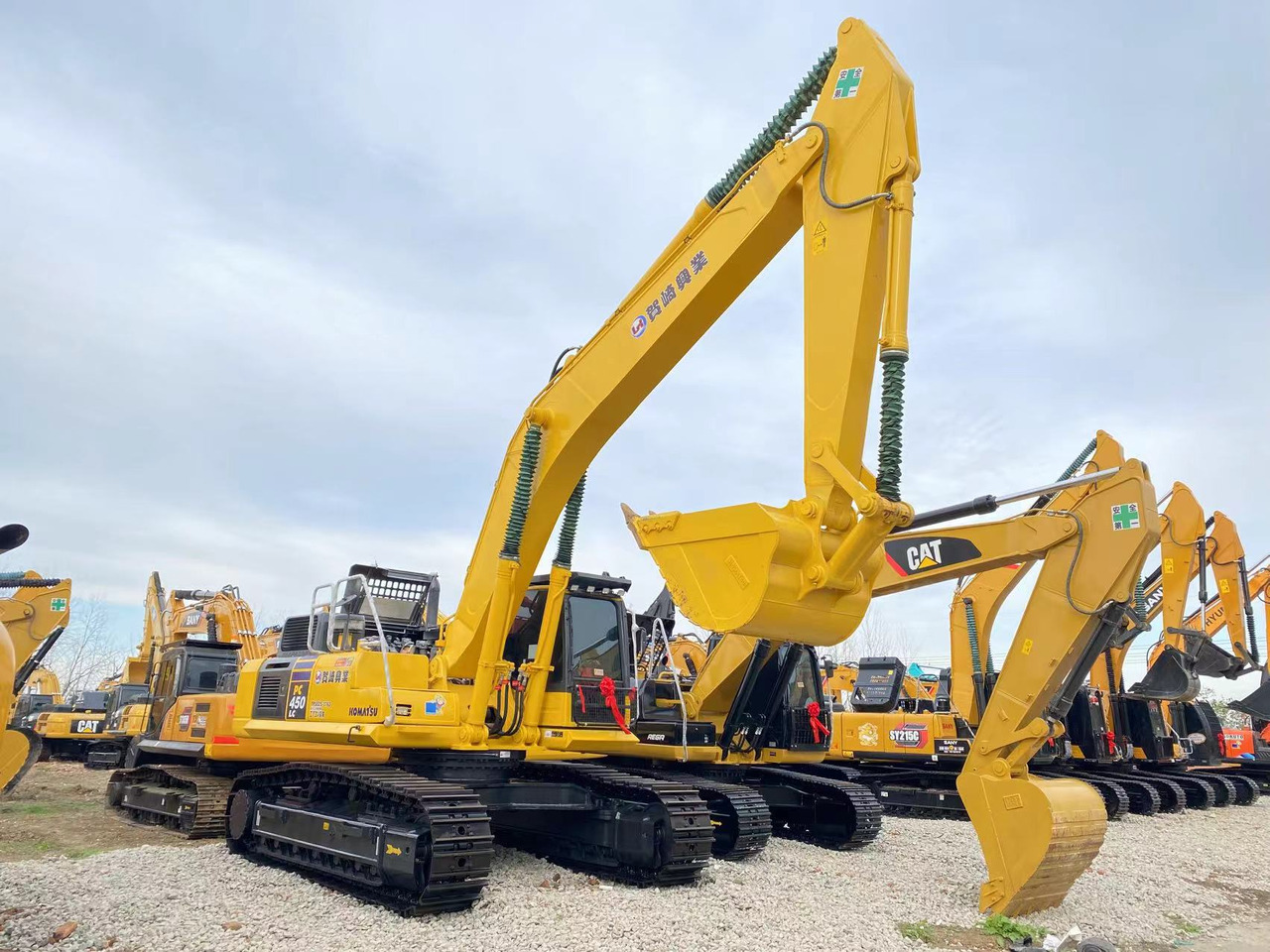 KOMATSU PC450 - Escavadora de rastos: foto 1 KOMATSU PC450 - Escavadora de rastos: foto 1